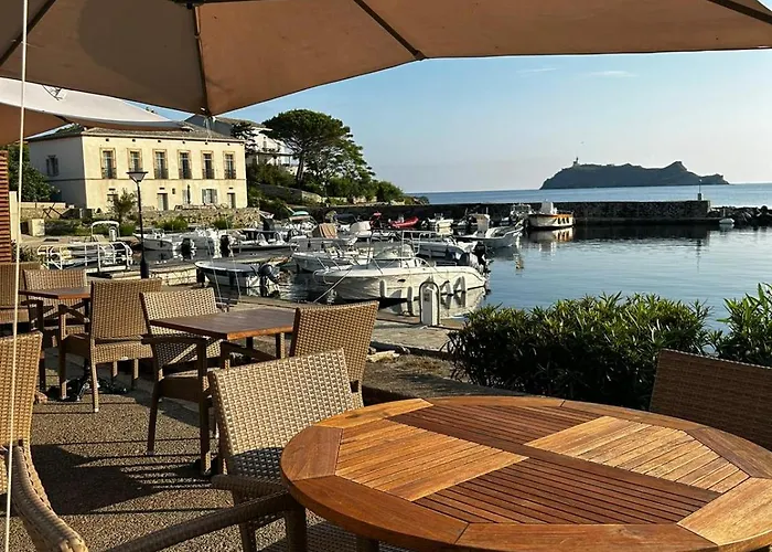 Restaurant Petra Cinta * Barcaggio